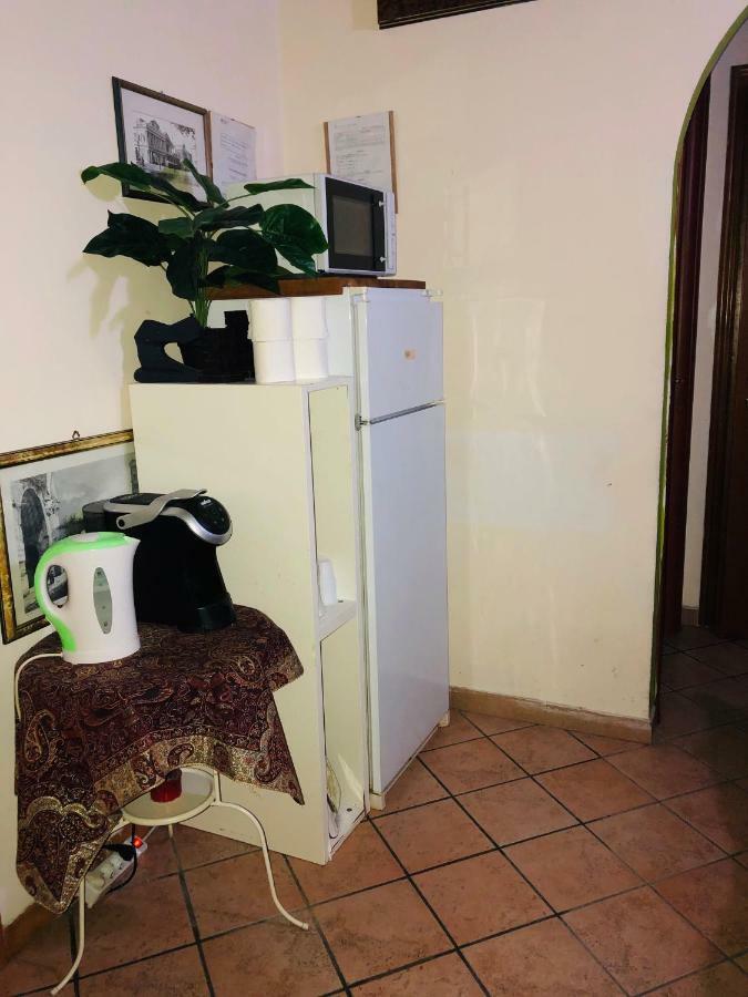 Parisa Suite Roma Esterno foto