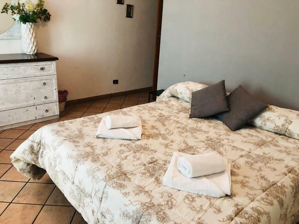 Parisa Suite Roma Esterno foto