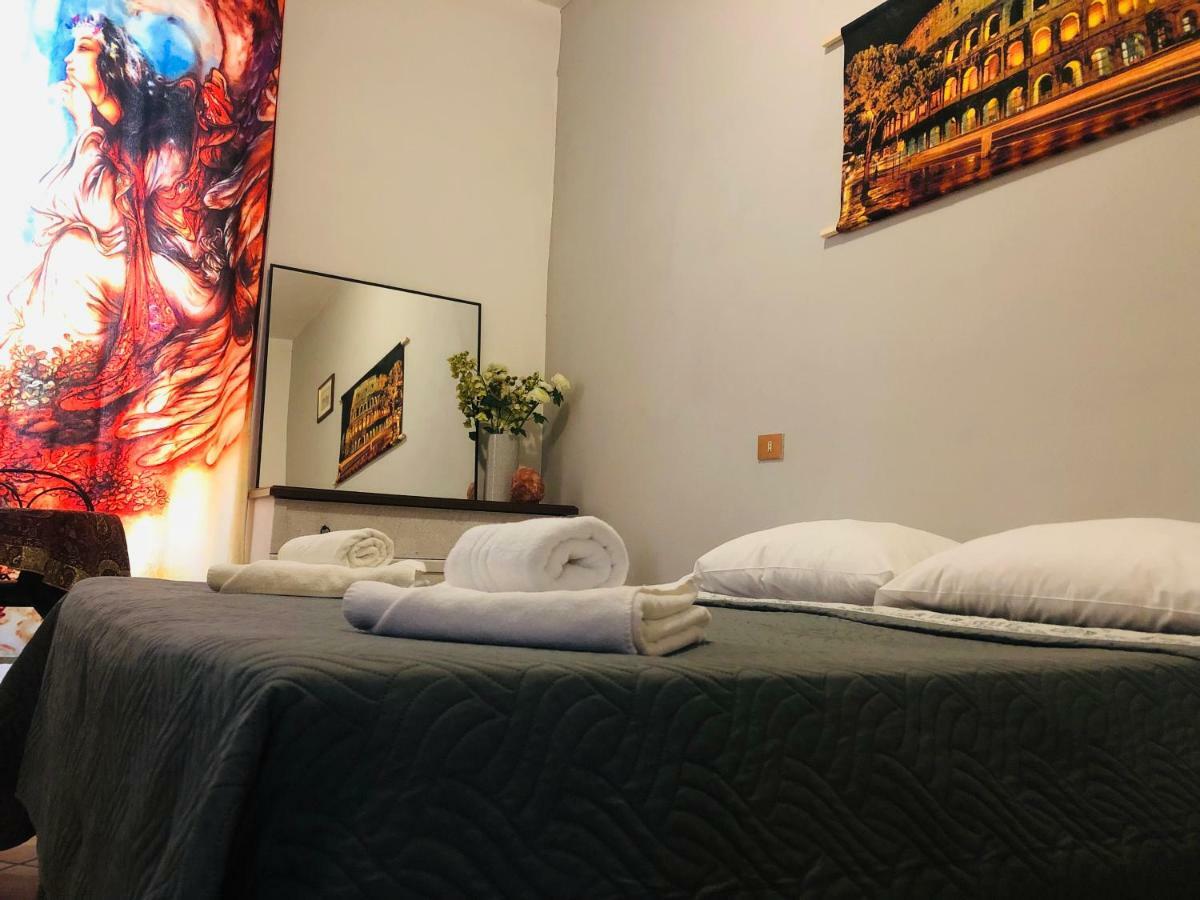 Parisa Suite Roma Esterno foto