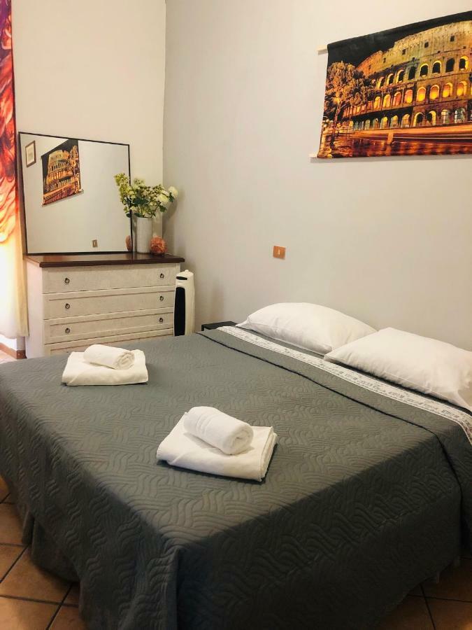 Parisa Suite Roma Esterno foto